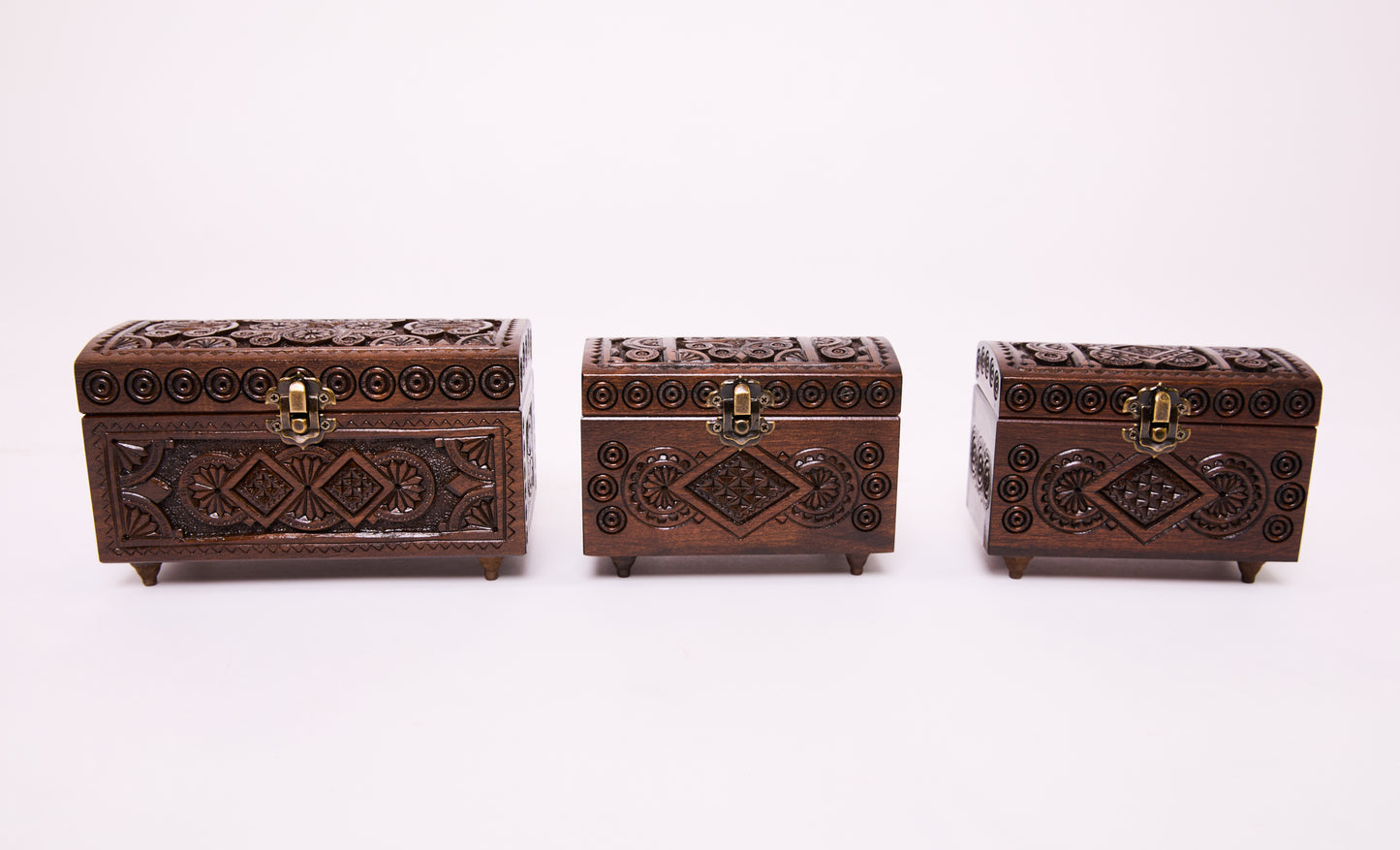 Decorative Wooden Chest-Box with Carved Pattern and Rounded Lid