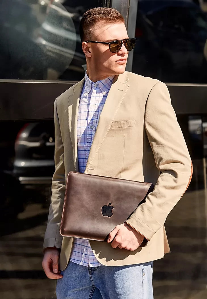 Leather case for MacBook 13 inch Dark Brown Crazy Horse - BN-GC-7-o