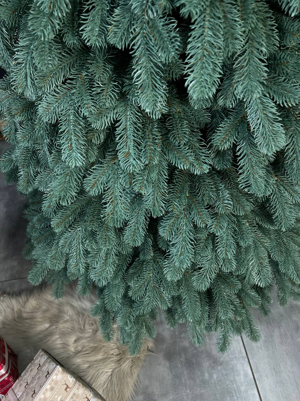 Triumph blue Christmas tree on a string - 1.8 m.