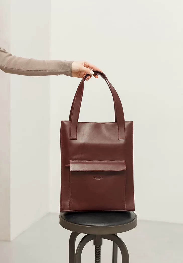Leather women's shopper bag Betsy with a pocket burgundy Crust - BN-BAG-10-1-vin