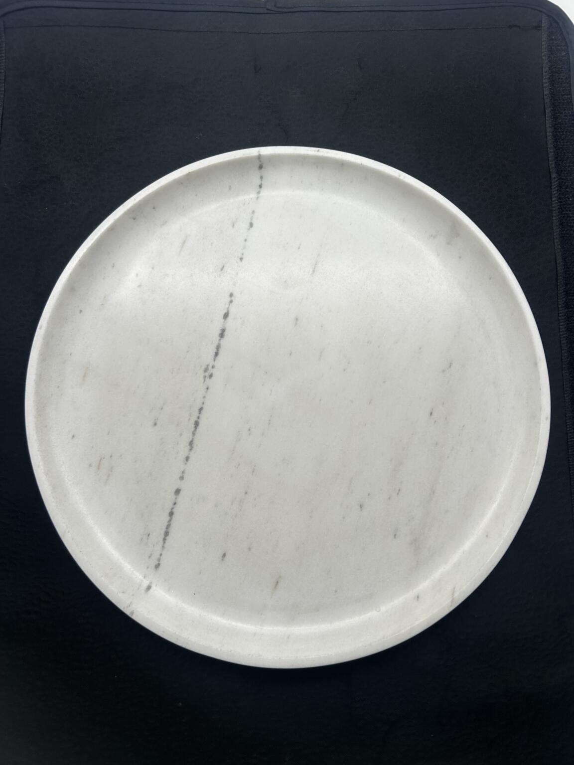 Bianco Carrara marble plate, Ø20 cm