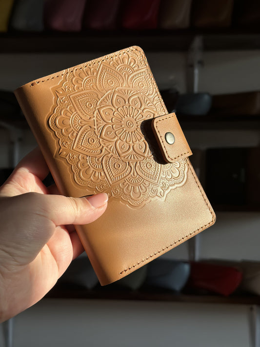 Leather document organizer