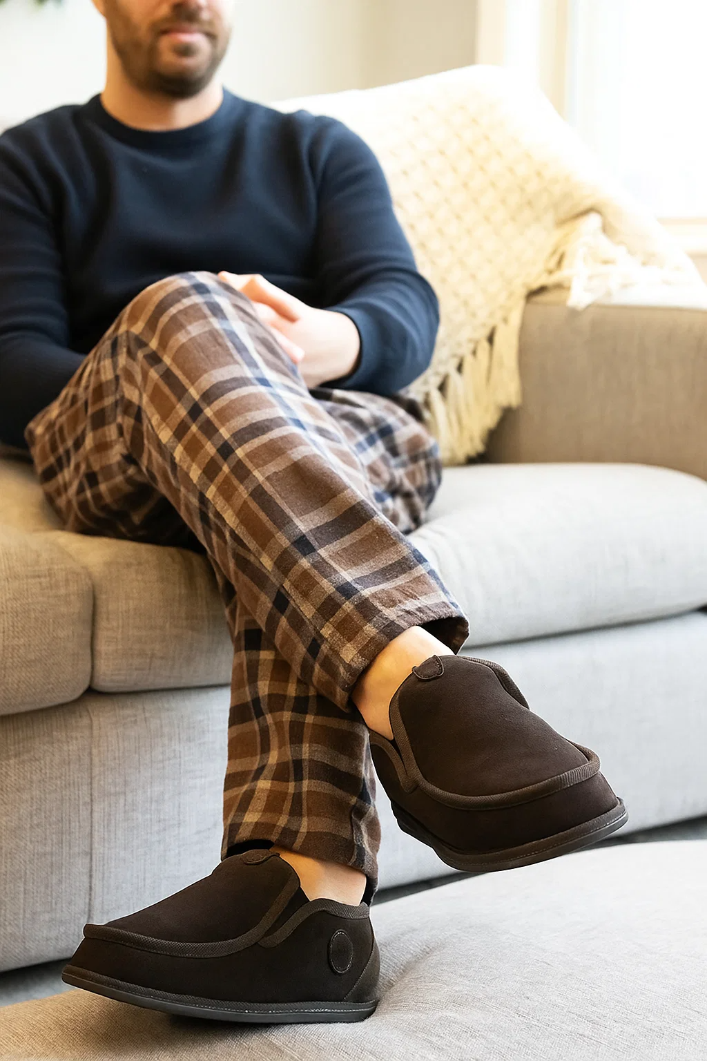 MEN'S BOND BROWN SLIPPERS