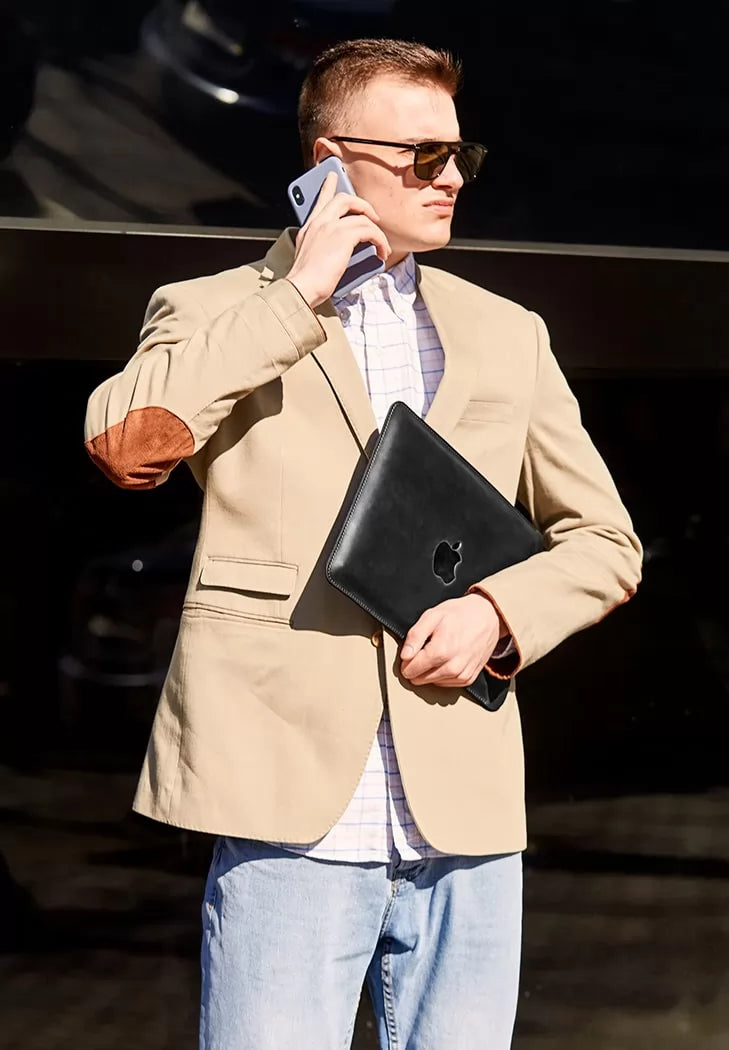 Leather case for MacBook 13 inch Black Crazy Horse - BN-GC-7-g-kr