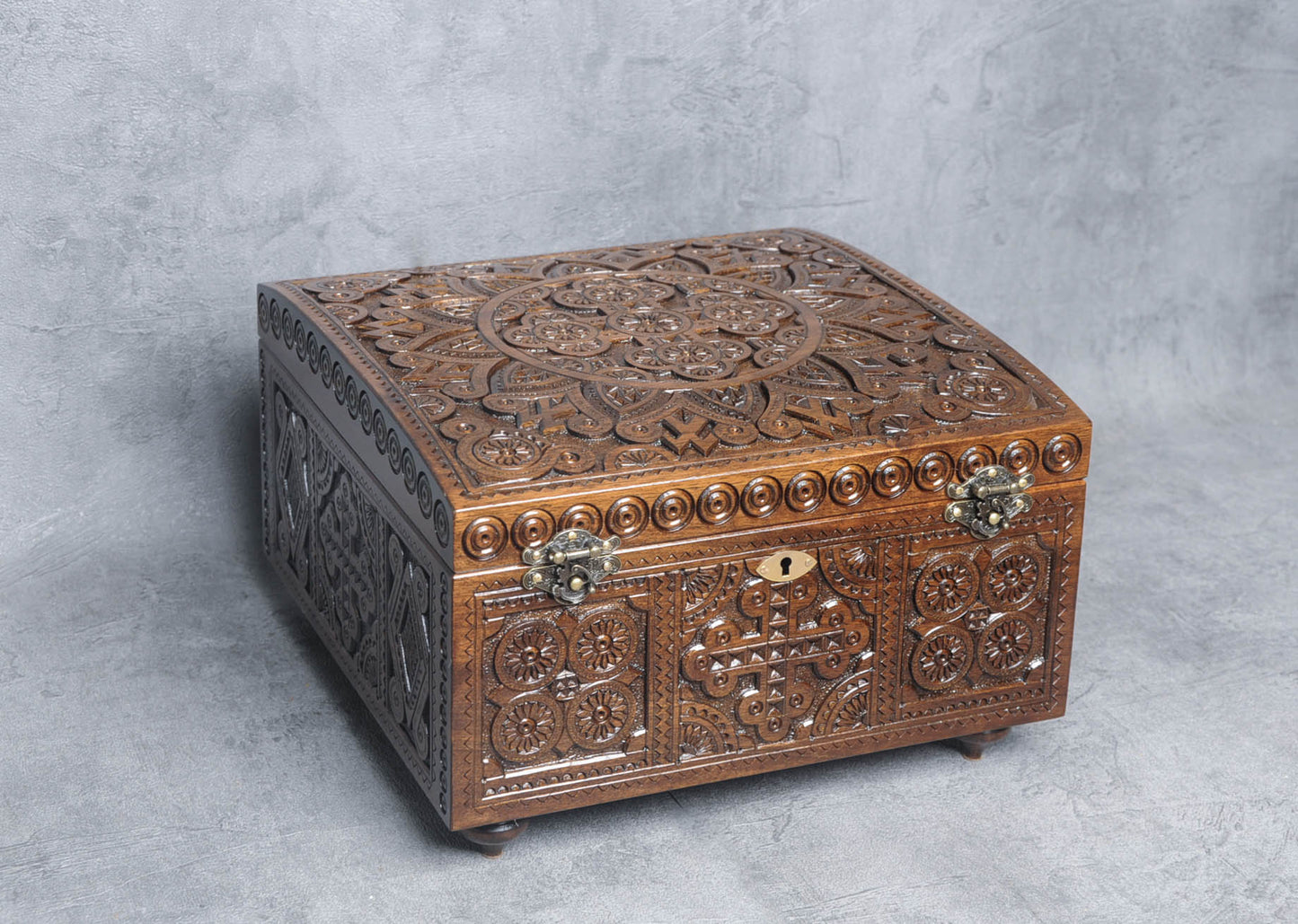 Wooden Box 25x25 with key (039)