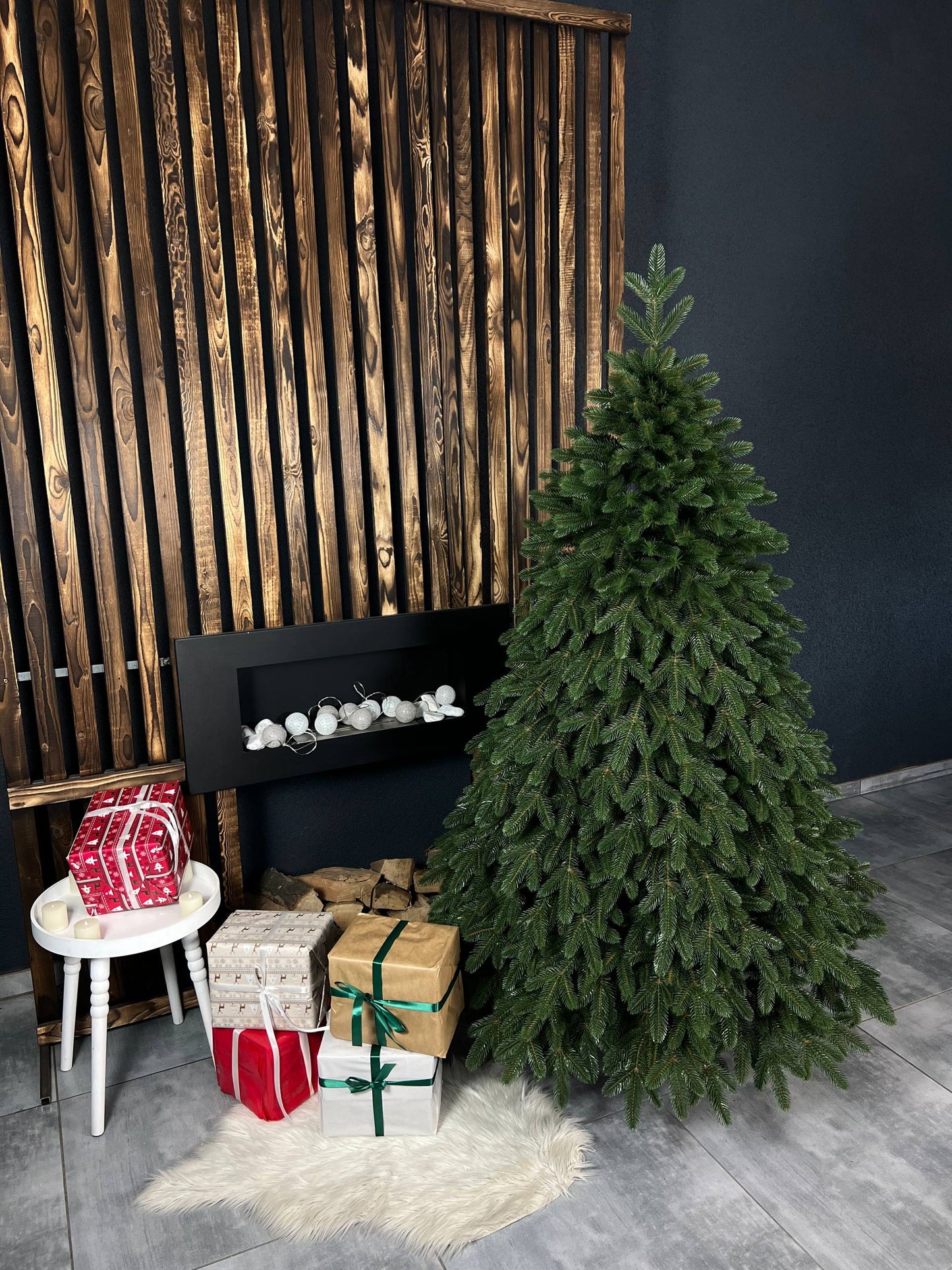 Royal green Christmas tree on a string - 1.8 m.