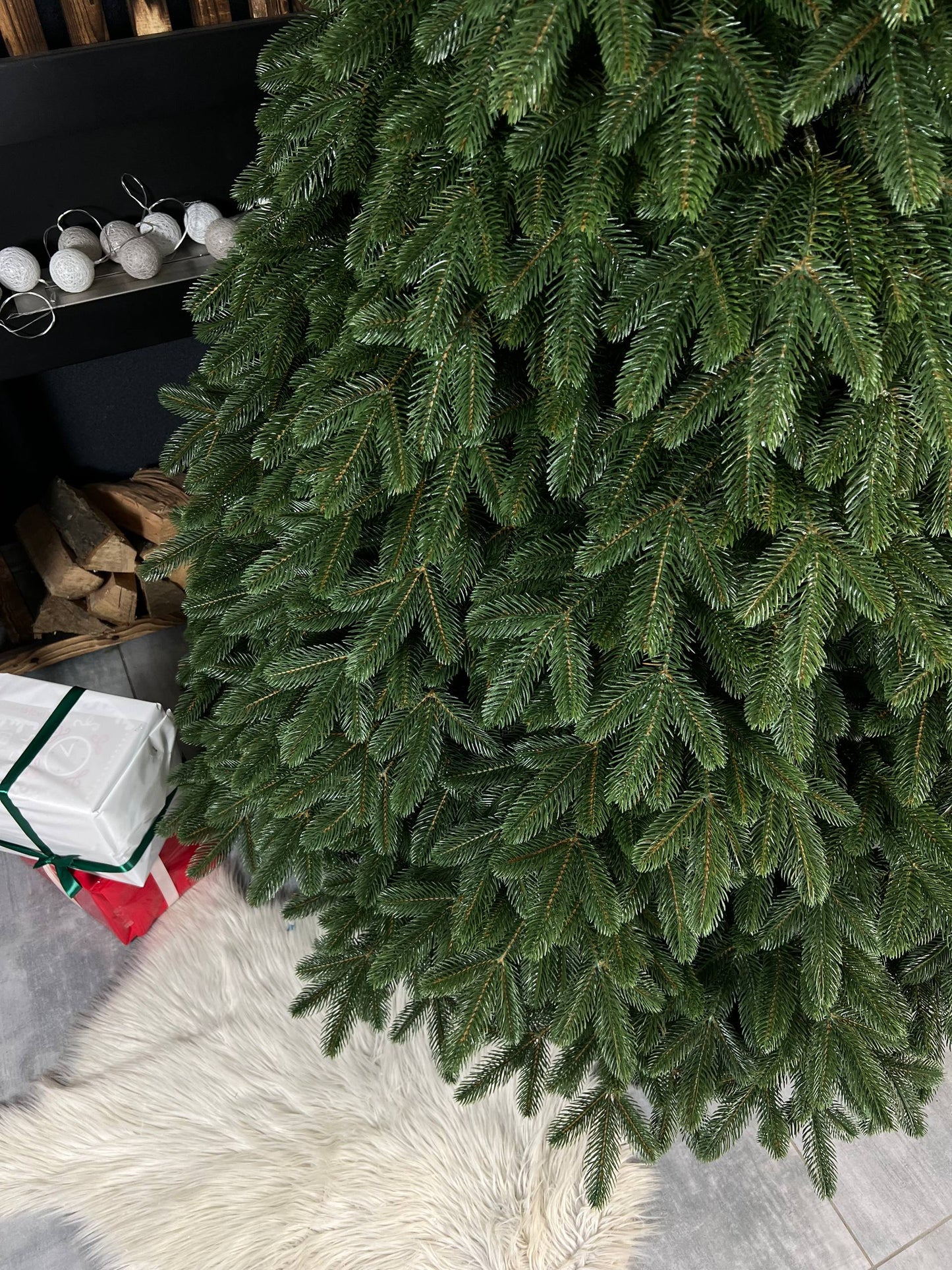 Royal green Christmas tree on a string - 2.3 m.