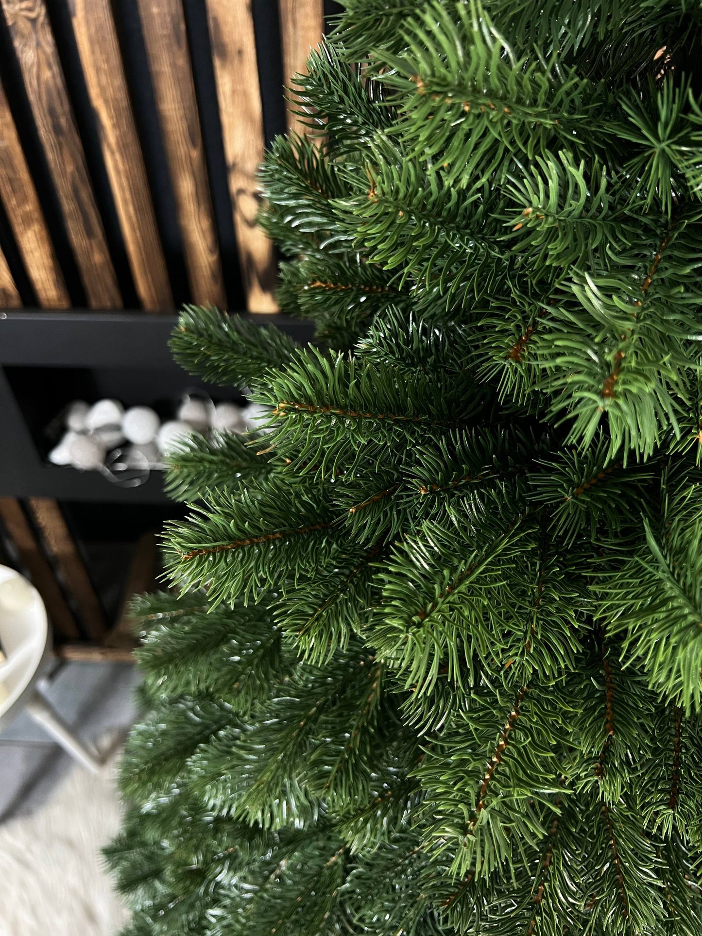 Triumph Christmas tree, green, on a string - 1.8 m.