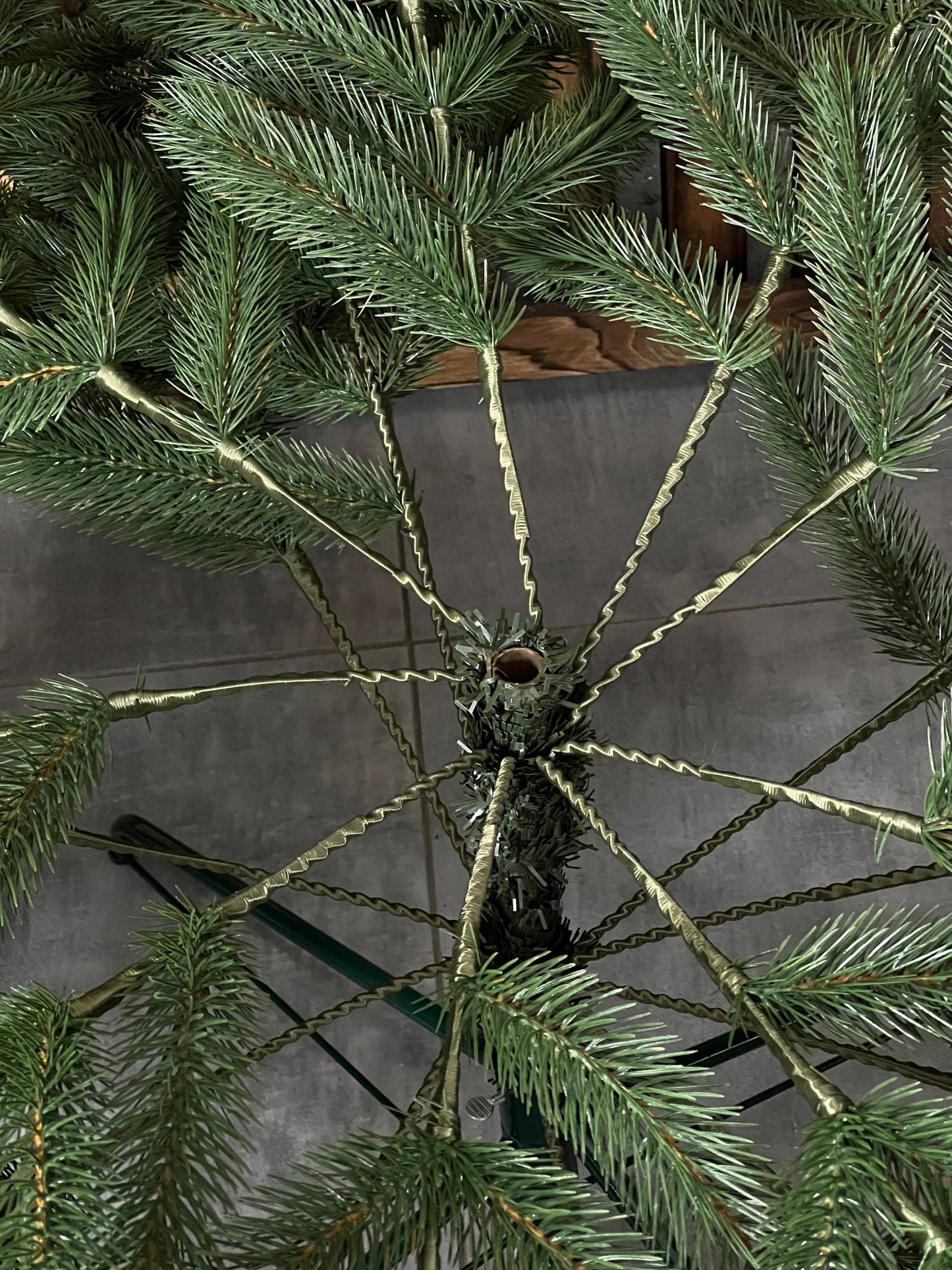Triumph Christmas tree, green, on a string - 2.1 m.