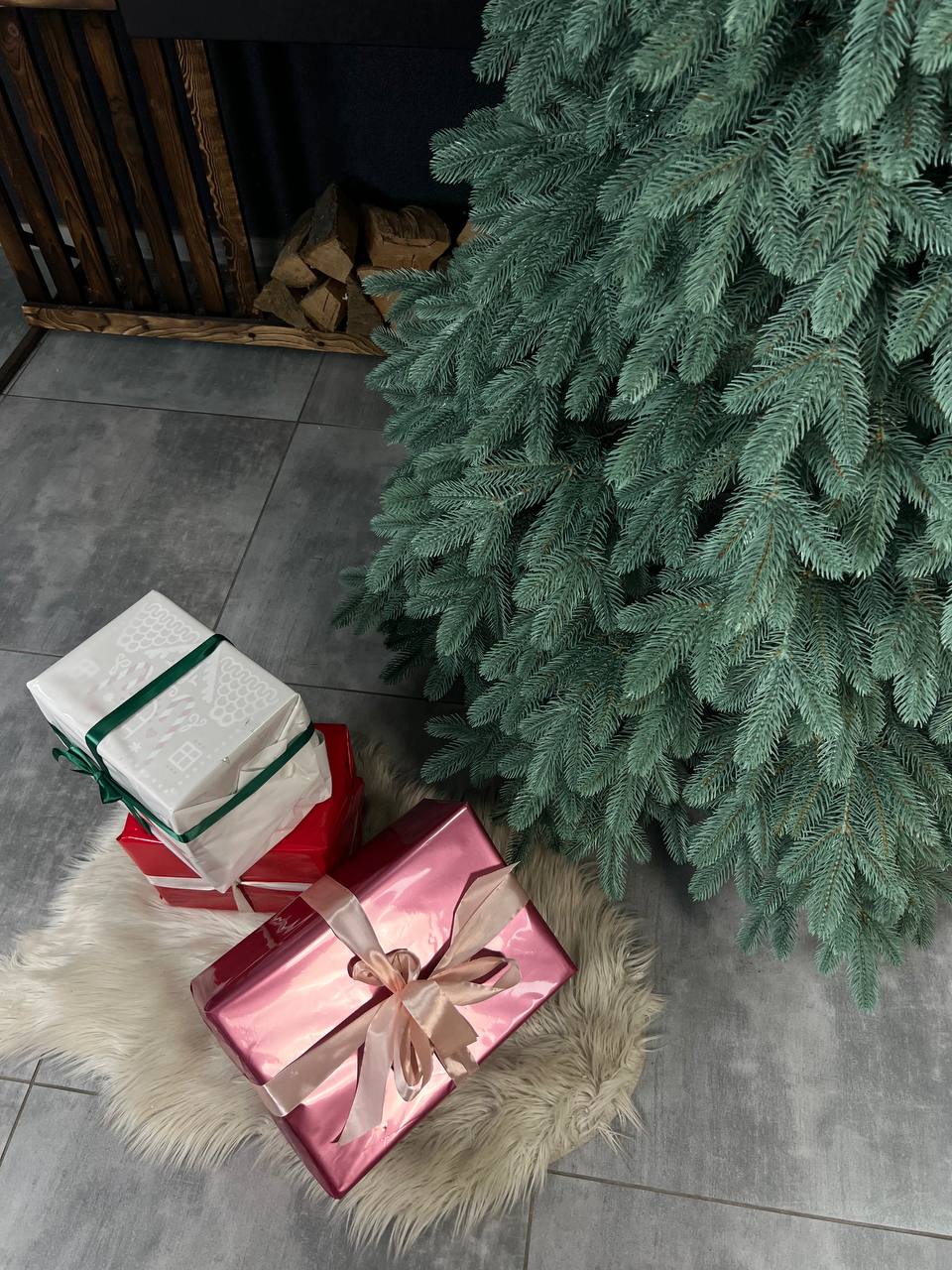 Royal blue Christmas tree on a string - 2.1 m.