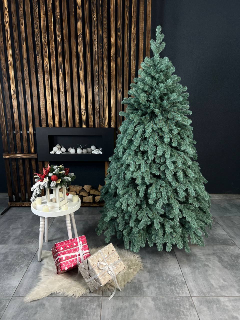 Triumph blue Christmas tree on a string - 1.8 m.