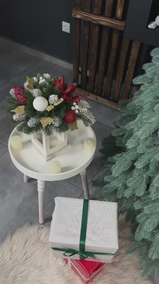 Royal blue Christmas tree on a string - 1.8 m.